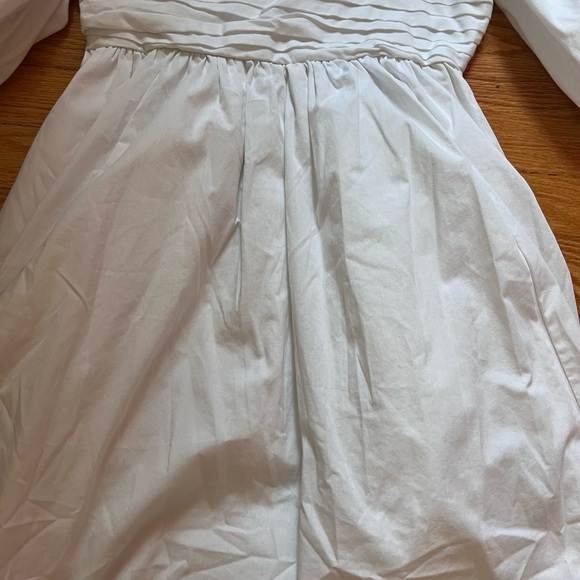 Abercrombie dress size medium. I wore it once for a photoshoot great condition - Picture 2 of 6